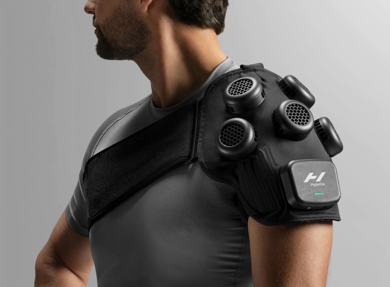 Hyperice Contrast X Shoulder – Akıllı Omuz Isı, Soğuk ve Kompresyon Cihazı